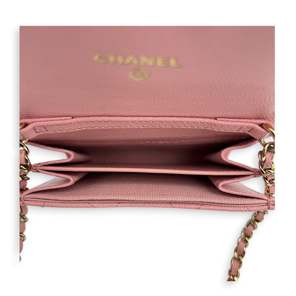 CC Pink Wallet On Chain in Caviar Leather, Gold hardware