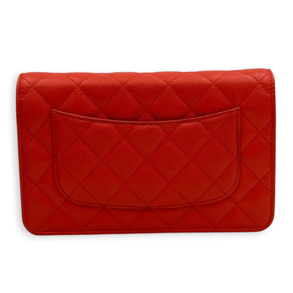 Classic Red Wallet On Chain in Caviar Leather, Gold hardware