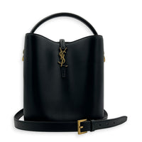 Le 37 Medium Noir Top Handle Bag in Calfskin, Gold hardware