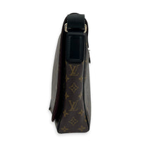 District Brown Shoulder Bag in Monogram Coated Canvas,  hardware