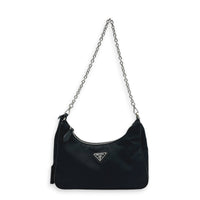 Re-Edition 2005 Shoulder Bag Nero in Re-Nylon, Silver hardware
