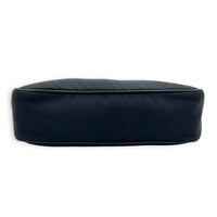 Re-Edition 2005 Shoulder Bag Nero in Re-Nylon, Silver hardware