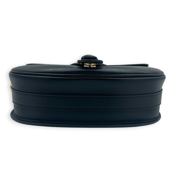 Bobby Shoulder Bag Black in Calfskin, Gold hardware