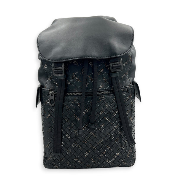 Intrecciato Backpack Black in Calfskin, Gunmetal hardware