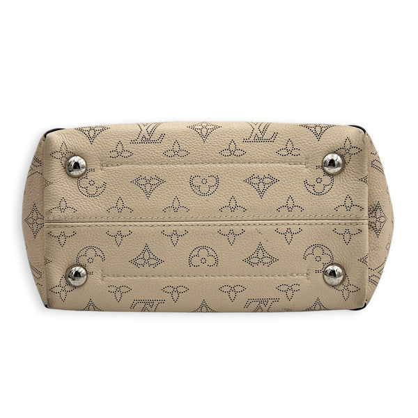 Hina Beige Shoulder Bag in Mahina Leather, Silver hardware