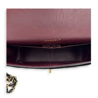 Classic Double Flap Shoulder Bag Jumbo Black in Lambskin, Gold hardware
