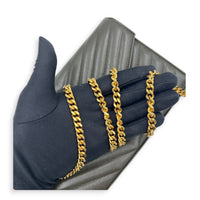 Cassandra Wallet On Chain Dark Khaki / Olive Green in Lambskin, Gold hardware