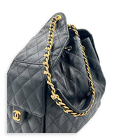 C25 Medium Black Shoulder Bag in Caviar Leather, Gold hardware
