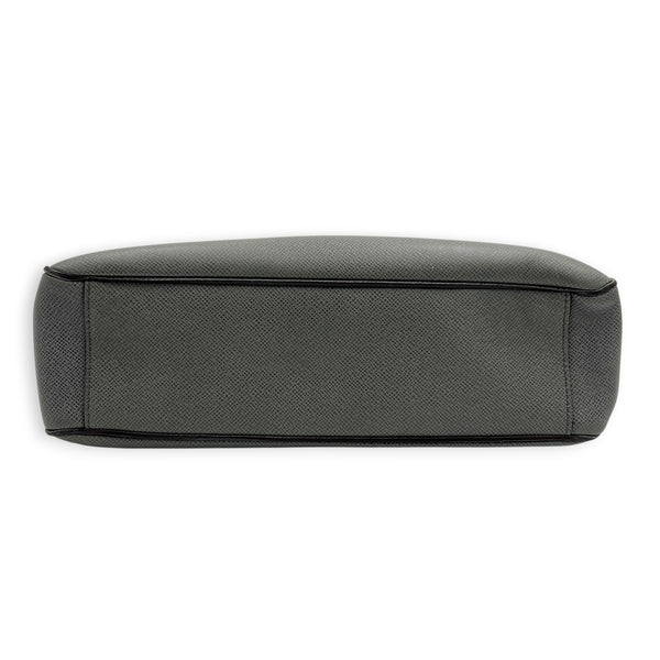 Roman Grey Messenger in Calfskin, Silver hardware