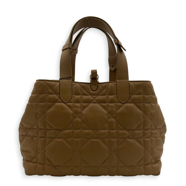 Toujours Tote Bag Medium Warm Taupe in Lambskin, Gold hardware
