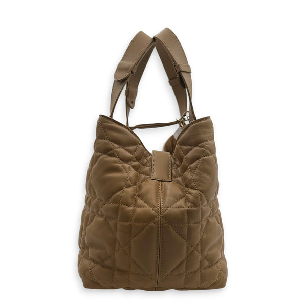 Toujours Tote Bag Medium Warm Taupe in Lambskin, Gold hardware
