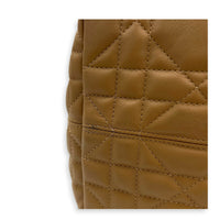 Toujours Tote Bag Medium Warm Taupe in Lambskin, Gold hardware