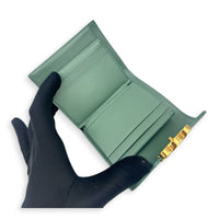 Triomphe Wallet Green in Calfskin, Gold hardware