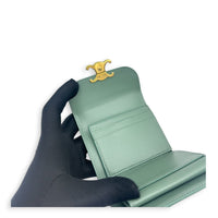 Triomphe Wallet Green in Calfskin, Gold hardware