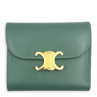 Triomphe Wallet Green in Calfskin, Gold hardware