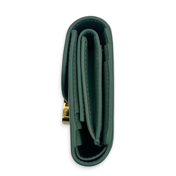 Triomphe Wallet Green in Calfskin, Gold hardware