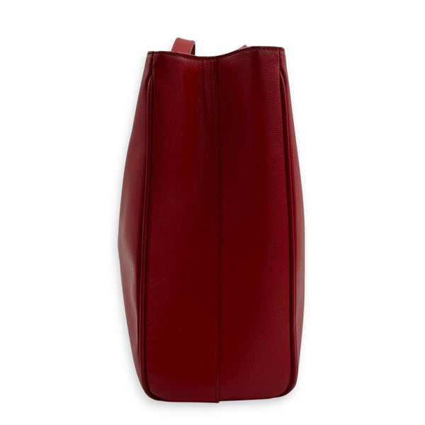 Cassandra Tote Bag Red in Calfskin, Gold hardware