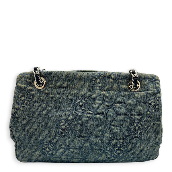 Camelia Shoulder Bag Large Blue in Denim, Silver hardware