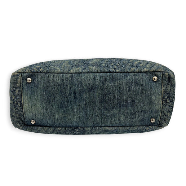 Camelia Shoulder Bag Large Blue in Denim, Silver hardware
