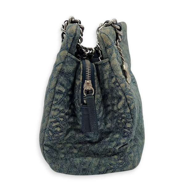 Camelia Shoulder Bag Large Blue in Denim, Silver hardware
