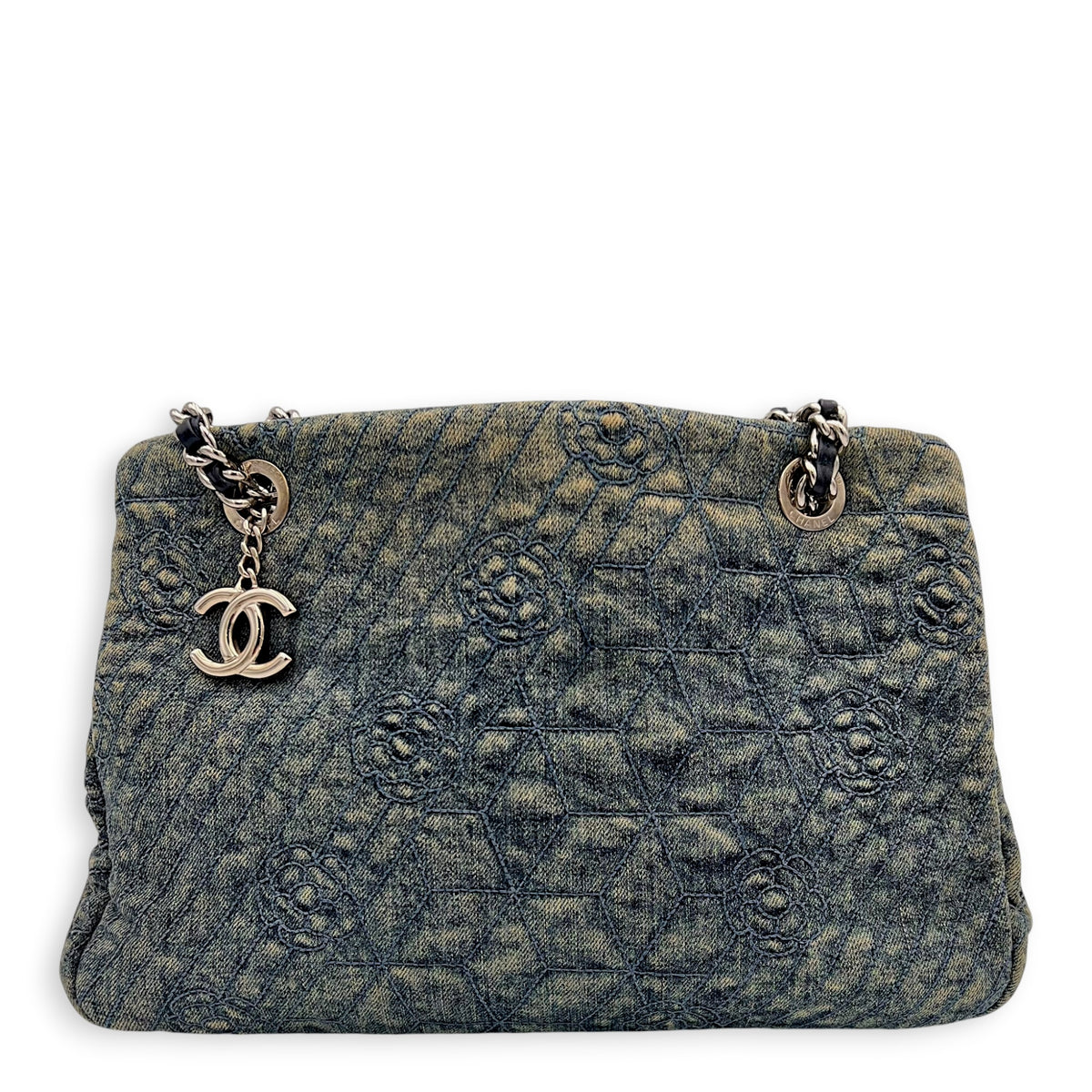 Camelia Shoulder Bag Large Blue in Denim, Silver hardware