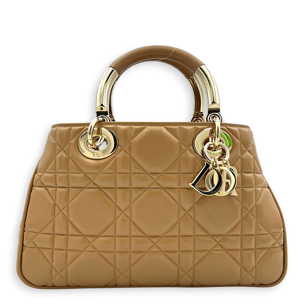 The Lady 95.22 Medium Caramel Tote Bag in Lambskin, Gold hardware