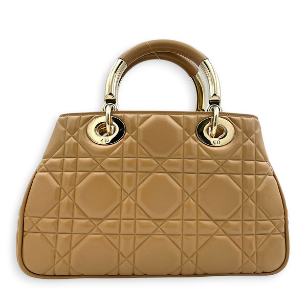 The Lady 95.22 Medium Caramel Tote Bag in Lambskin, Gold hardware