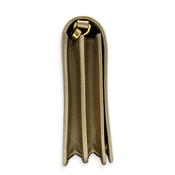Logo Gold Wallet On Chain in Saffiano Leather, Gold hardware