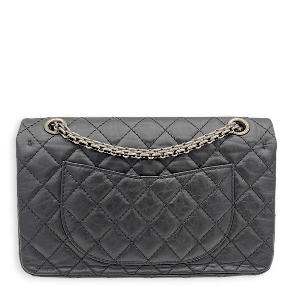 2.55 Shoulder Bag Black in Distressed Leather, Ruthenium hardware