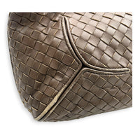 Intrecciato Shoulder Bag Brown in Nappa Leather, Ruthenium hardware