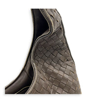 Intrecciato Shoulder Bag Brown in Nappa Leather, Ruthenium hardware