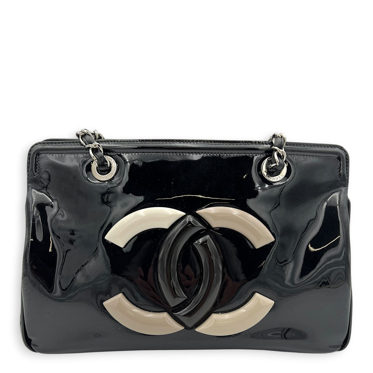 Lipstick Black Shoulder Bag in Patent Leather, Silver hardware