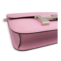 Constance 24 Mauve Sylvestre Shoulder Bag in Epsom, Palladium hardware