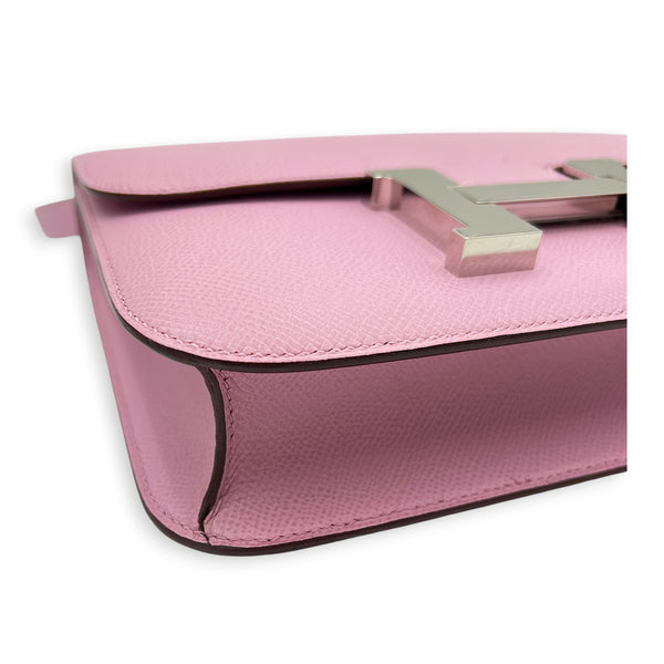 Constance 24 Mauve Sylvestre Shoulder Bag in Epsom, Palladium hardware