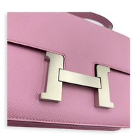Constance 24 Mauve Sylvestre Shoulder Bag in Epsom, Palladium hardware
