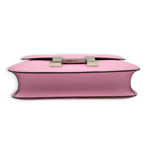 Constance 24 Mauve Sylvestre Shoulder Bag in Epsom, Palladium hardware