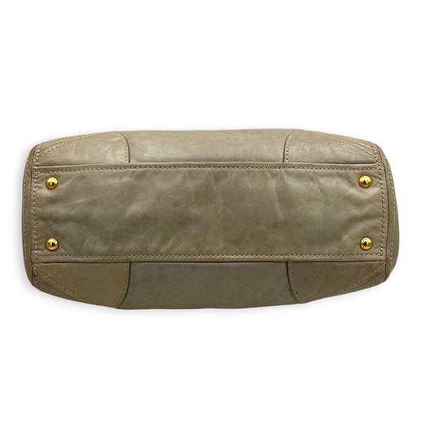 Vitello Daino Phenix Beige Top Handle Bag in Vitello Shine, Gold hardware