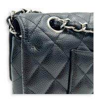 Classic Double Flap Shoulder Bag Medium Black in Caviar Leather, Silver hardware