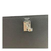 Sellier Kelly 25 Noir Top Handle Bag in Epsom, Palladium hardware