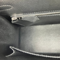 Sellier Kelly 25 Noir Top Handle Bag in Epsom, Palladium hardware