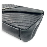 College Black Shoulder Bag in Calfskin, Ruthenium hardware