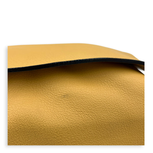 Flamenco Yellow Shoulder Bag in Calfskin, Silver hardware