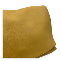 Flamenco Yellow Shoulder Bag in Calfskin, Silver hardware