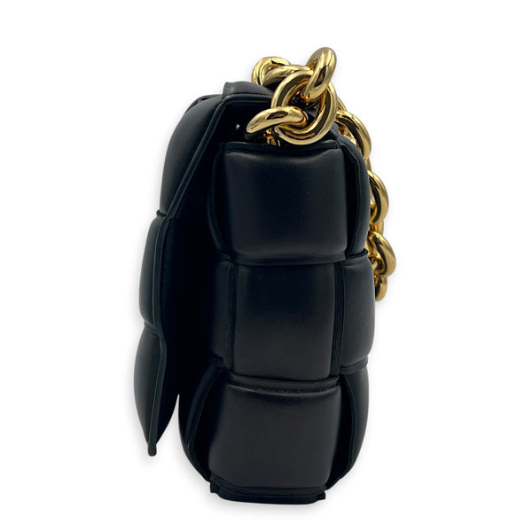 Cassette Shoulder Bag Black in Lambskin, Gold hardware