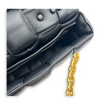 Cassette Shoulder Bag Black in Lambskin, Gold hardware