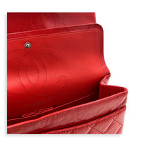 2.55 Shoulder Bag Medium Red in Patent Leather, Ruthenium hardware