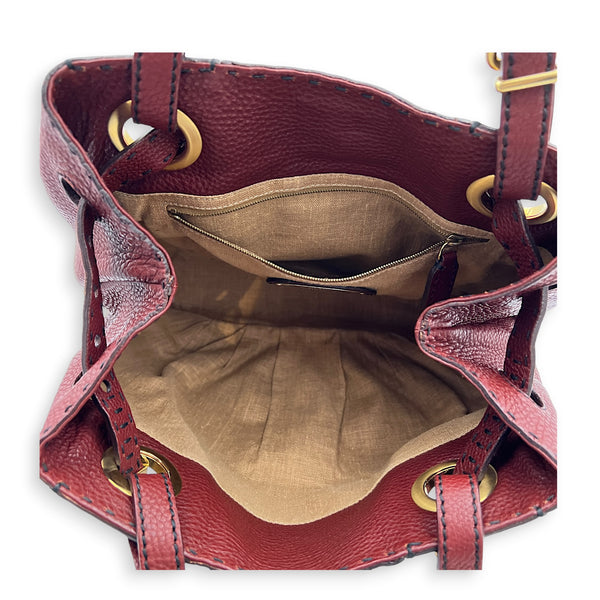 Chef Shoulder Bag Burgundy Red in Calfskin, Gold hardware
