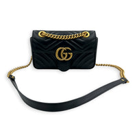 GG Marmont Shoulder Bag Black in Calfskin