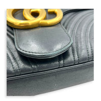 GG Marmont Shoulder Bag Black in Calfskin, Gold hardware