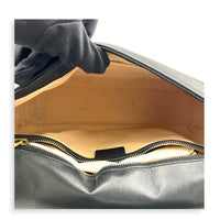 GG Marmont Shoulder Bag Black in Calfskin, Gold hardware